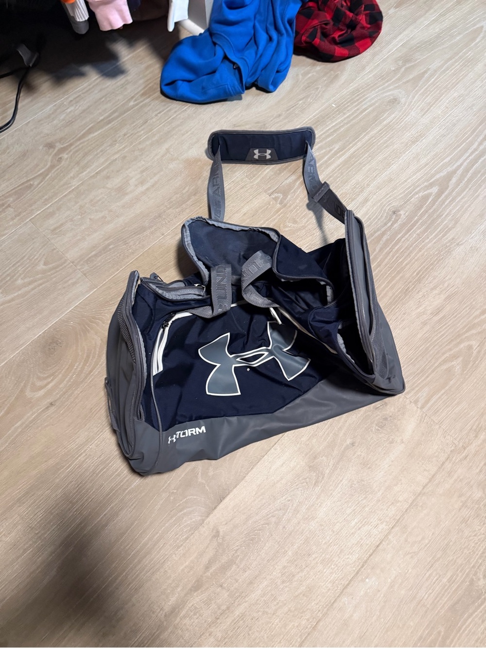 Under Armour Gray & Black Storm Duffel — Large Logo Sports Bag